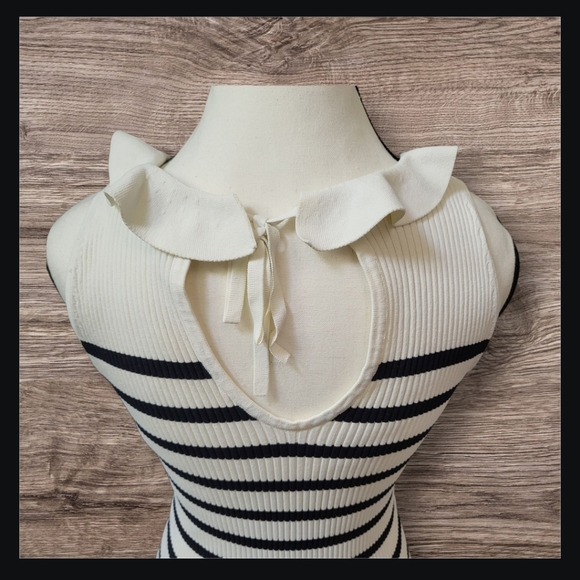 Ann Taylor Black & Off White Stripe Ribbed Knit Sweater w/ Ruffle Collar, Size L - Picture 3 of 6